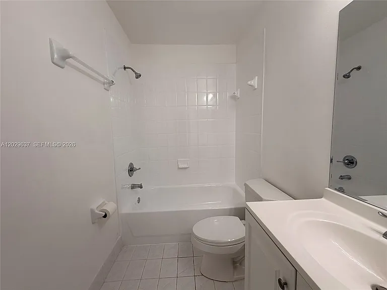 18774 SW 100th Ave #18774 — Photo 15