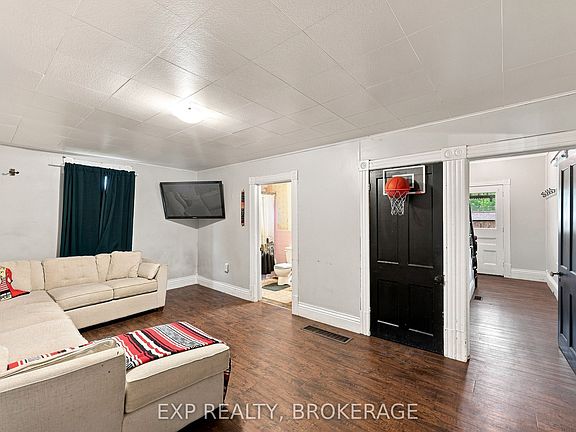 5th image of 3697 Desert Lake Rd
