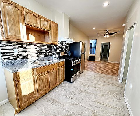 1st image of 3044 44th St APT 3R