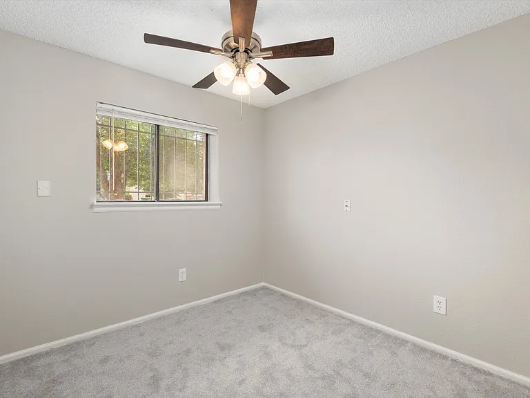 1596 S Norfolk St — Photo 15