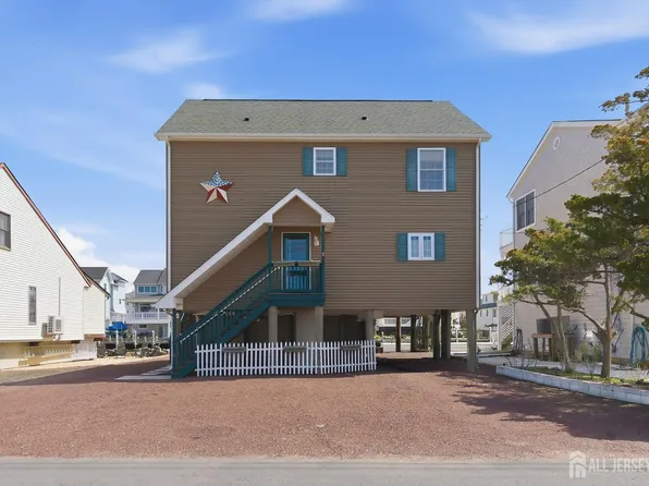 1215 Niihau Dr, Forked River, NJ 08731