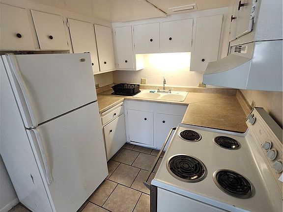 4th image of 818 S 7th St APT 1