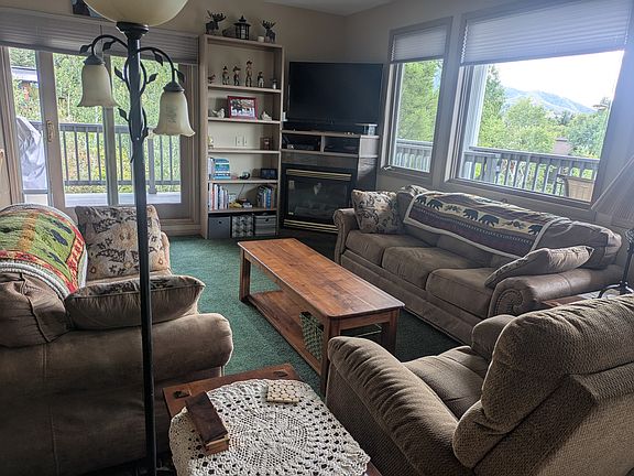 4th image of 1706 Bluebird Ln