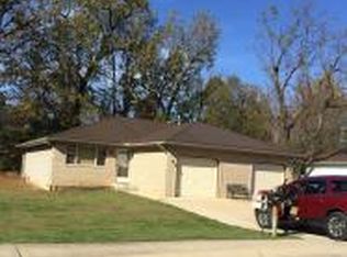 1320-1322 Meadowbrook Dr, Mountain Home, AR 72653