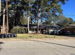 907 Lincoln Dr, Longview, TX 75604