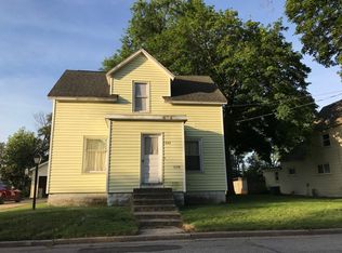 422 E Rich Ave, Zeeland, MI 49464