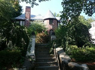 32 Alberta Rd, Brookline, MA 02467