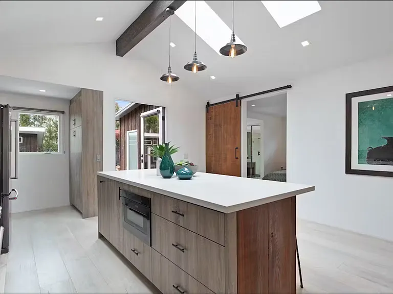 5080 Long Branch Ave — Photo 12