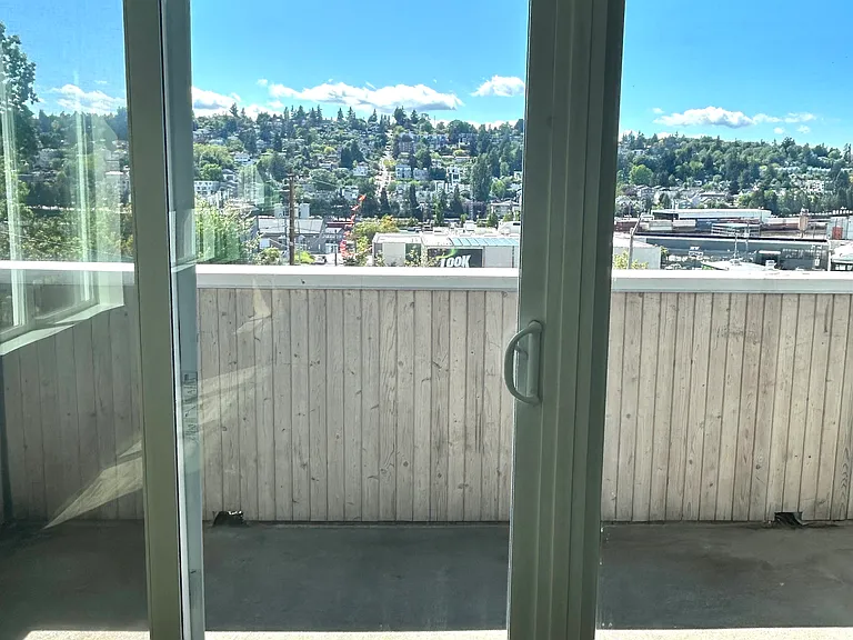 3402 15th Ave W #5 — Photo 7