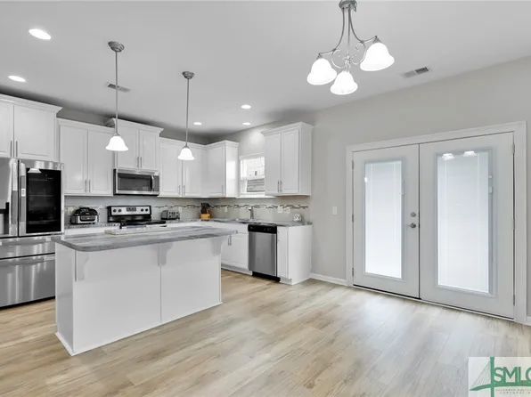 82 Crystal Lake Drive, Savannah, GA 31407