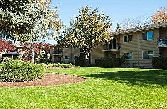 Meadow Park Apartments - Beaverton Oregon