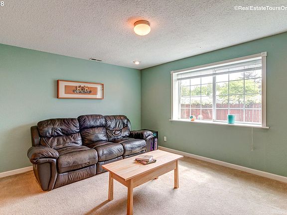 4th image of 2721 NE 149th Ave