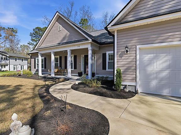 5th image of 76 Governor Boone Ln.