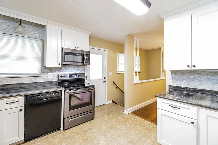 5348 Dee Alva Dr — Photo 4
