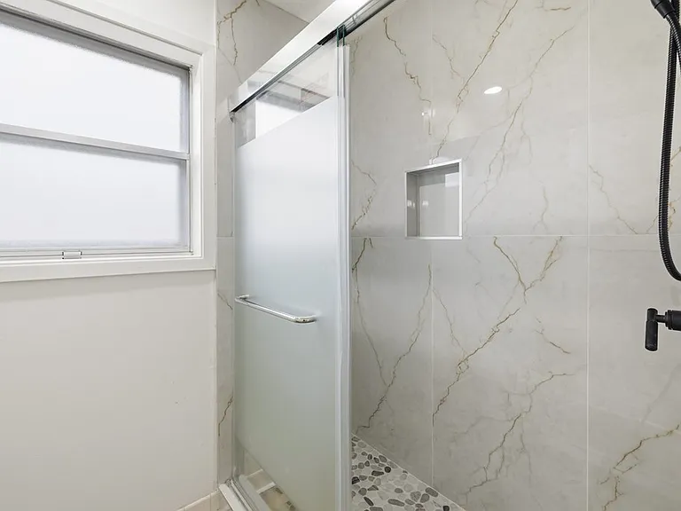 301 N Manor Dr #B — Photo 12