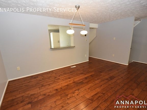 5th image of 541 Bay Dale Ct