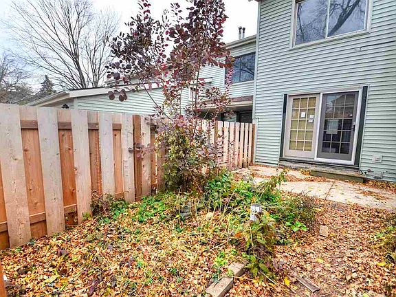 3rd image of 126 Grand Canyon Dr
