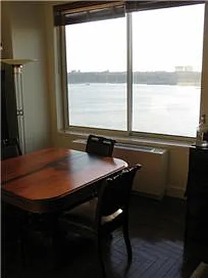 Rented by RELO REDAC INC. | media 17