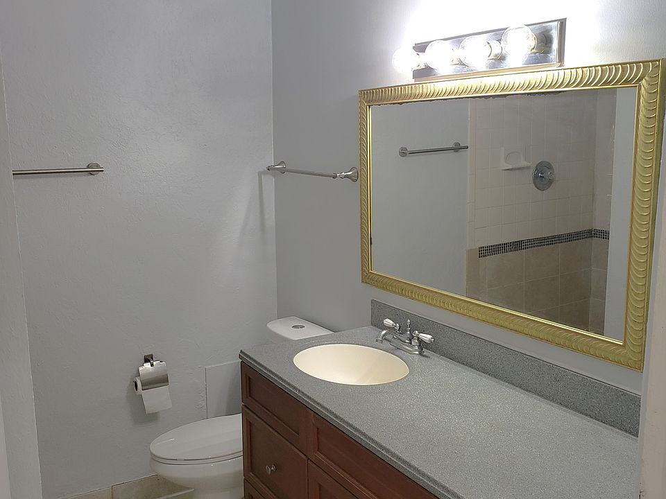 Bathroom vanity