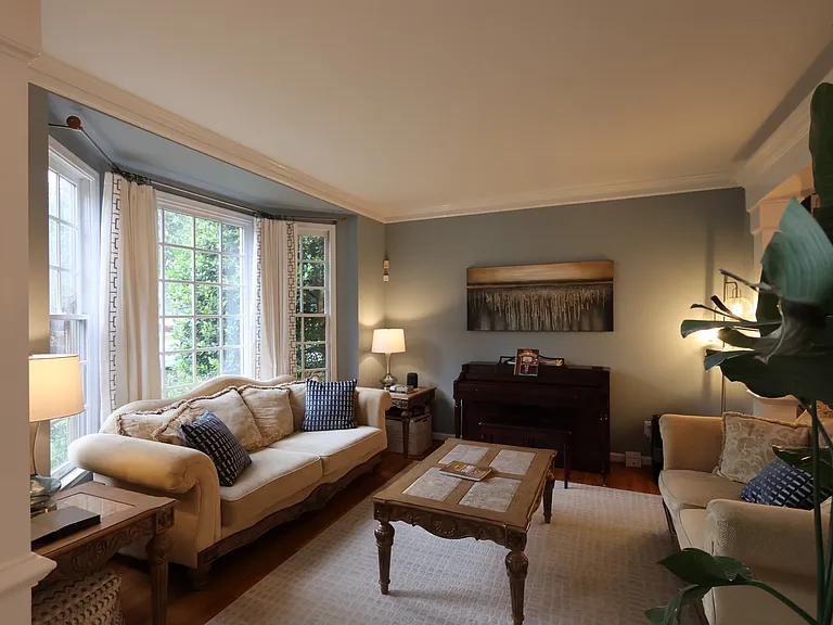 203 Rock Creek Ct — Photo 2
