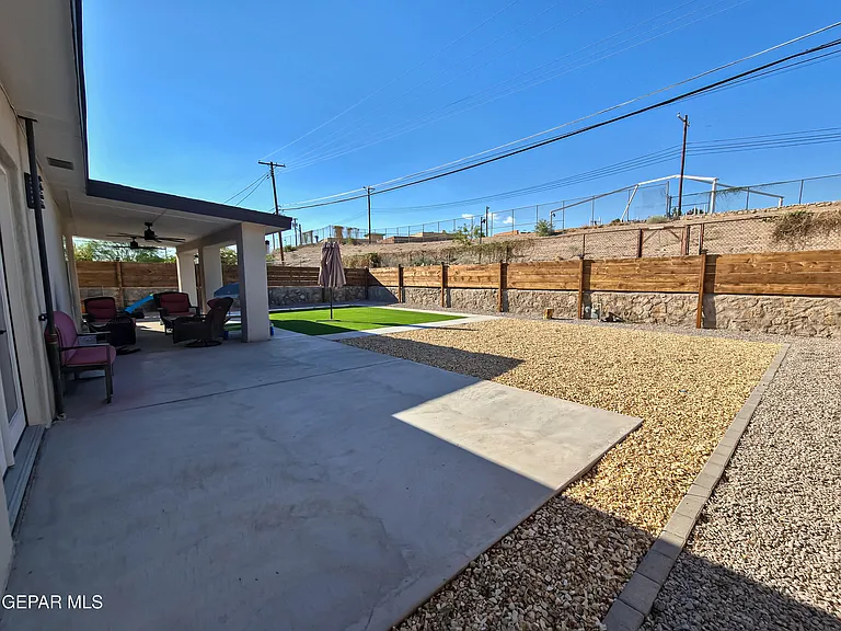 7321 Cuba Dr — Photo 44