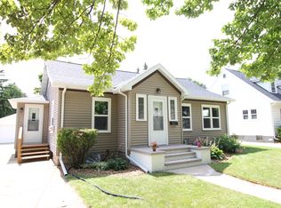 1113 W Lorain St, Appleton, WI 54914