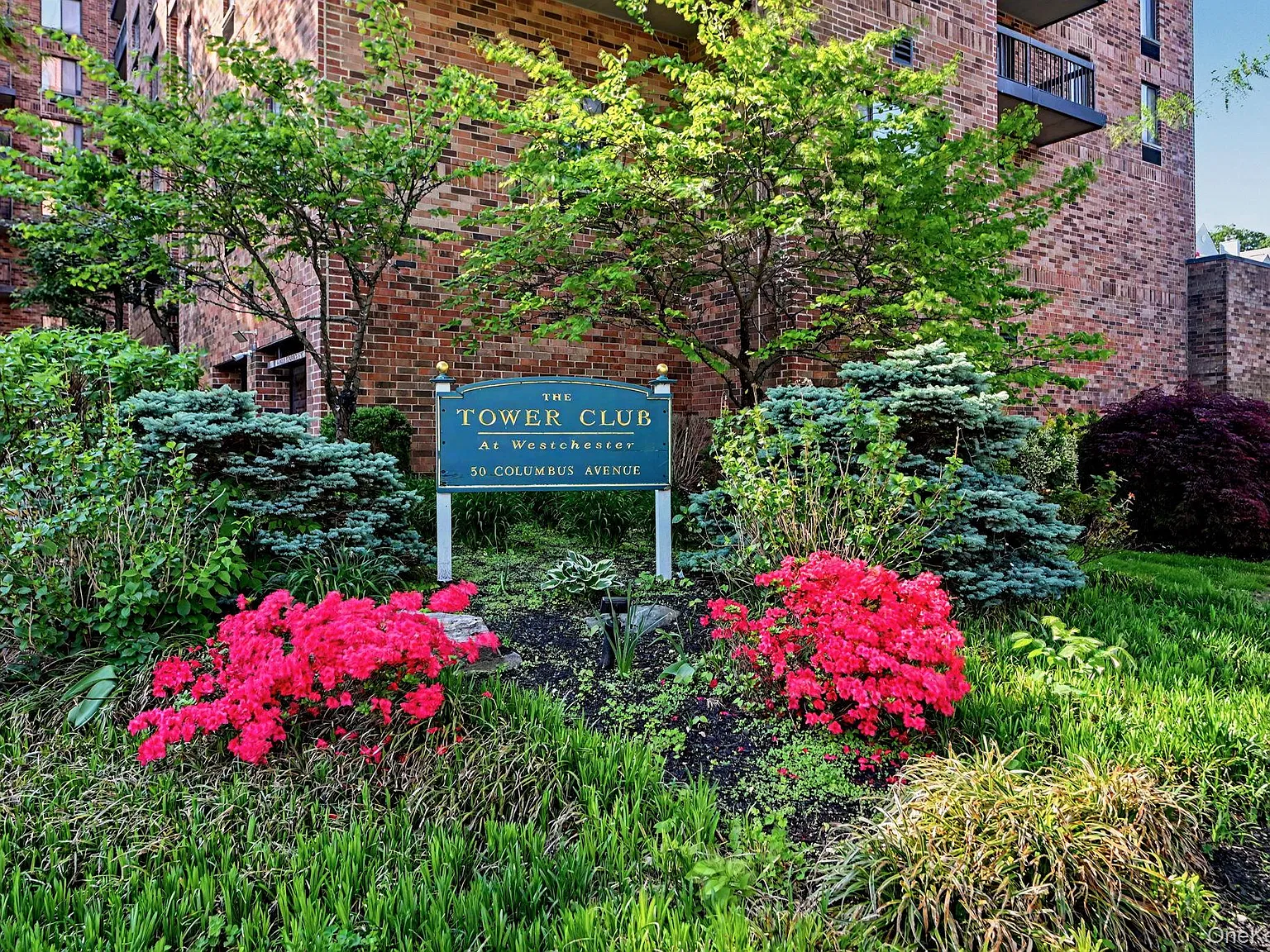 50 Columbus Ave — Photo 1