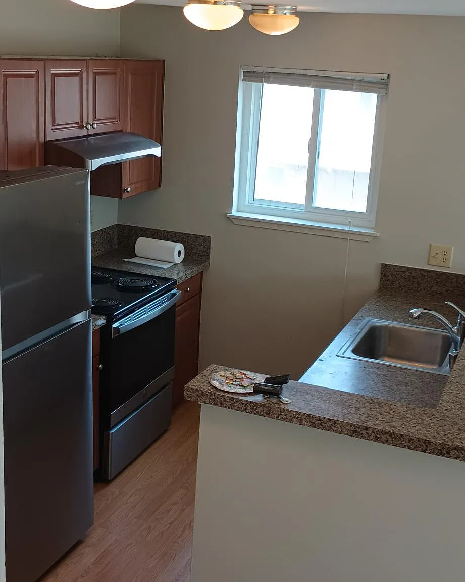 2 bed, 660 sqft, $2,250 — Photo 2