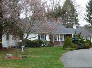 818 Main St, Hamden, CT 06514