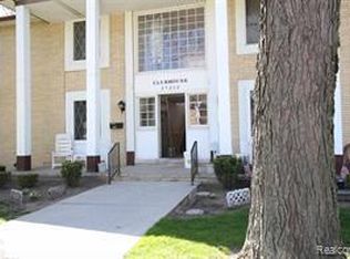 29257 Hayes Rd APT J-6, Warren, MI 48088