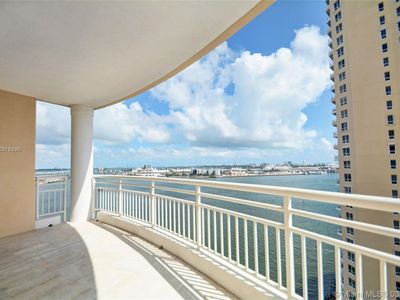 888 Brickell Key Dr APT 1811, Miami, FL, 33131