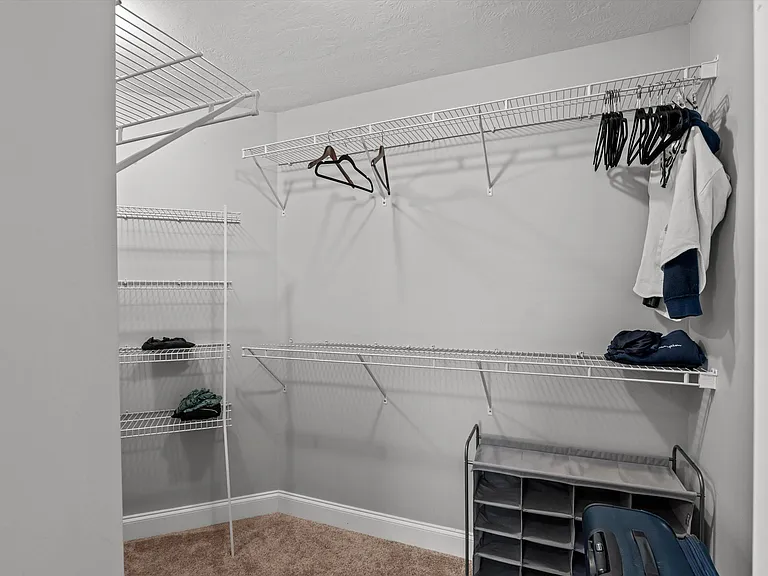 726 Bonnie Oaks Ln — Photo 17