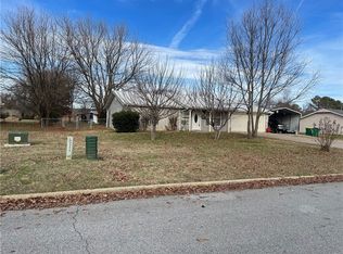 2022 Green Acres Cir, Springdale, AR 72764