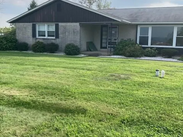 1600 Hillside Dr, Quakertown, PA 18951