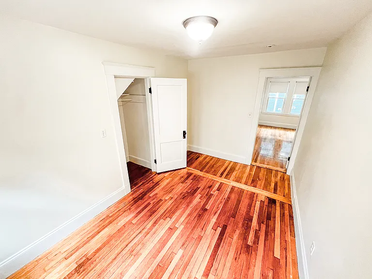 251 Brown St #2 — Photo 10