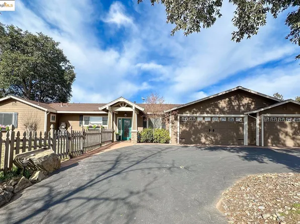 17130 Monte Grande Dr, Soulsbyville, CA 95372