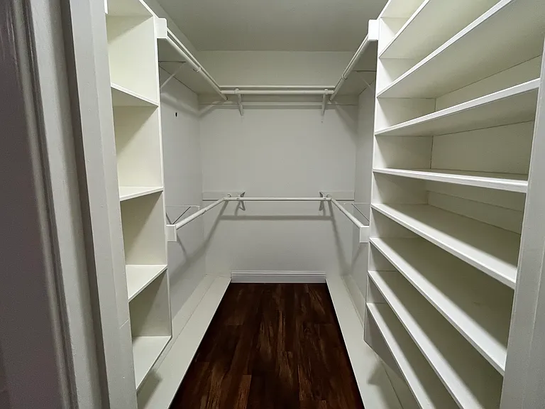 438 Georgetown St — Photo 20