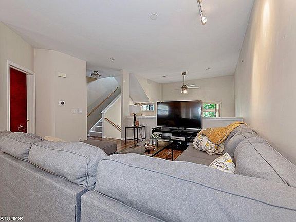 3rd image of 6144 River Bend Dr