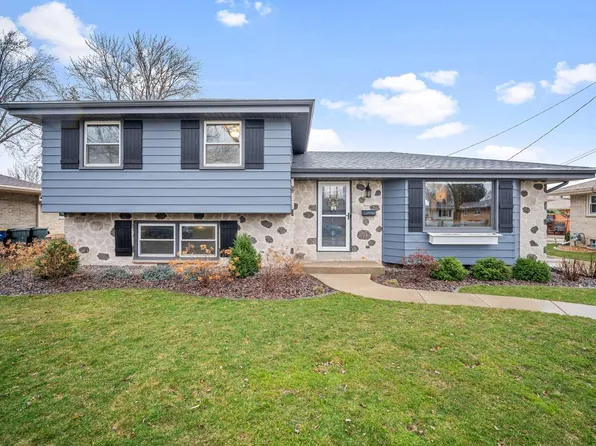 2556 South 93rd STREET, West Allis, WI 53227