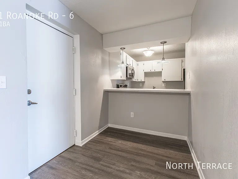 4141 Roanoke Rd #6 — Photo 2