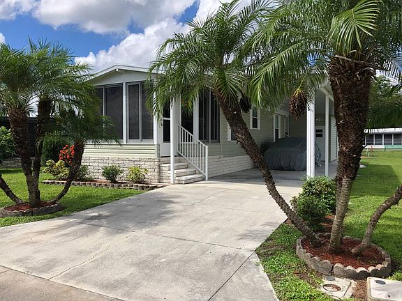 4th image of 15741 Breezy Point Dr #148