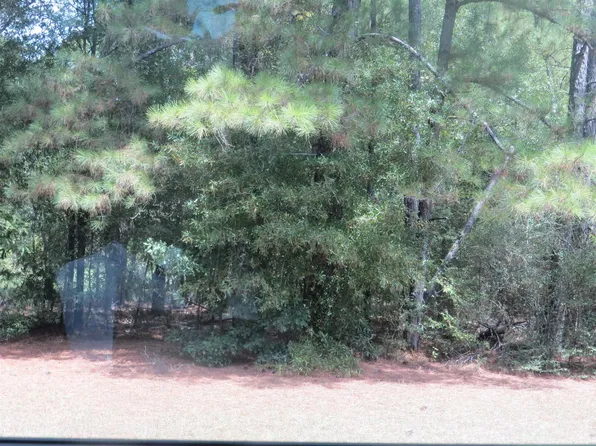 W Commerce Ave, Gladewater, TX 75647