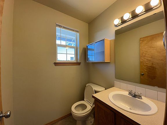 4th image of 3509 S 43rd St