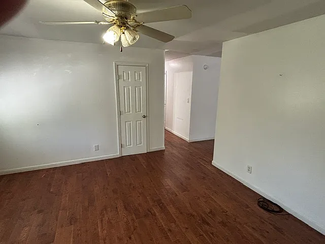 4 bed, 1274 sqft, $1,600 — Photo 2