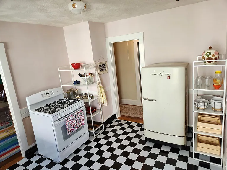 8 Arbroth St #8 — Photo 4