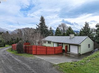 3299 Durland Dr, Hood River, OR 97031