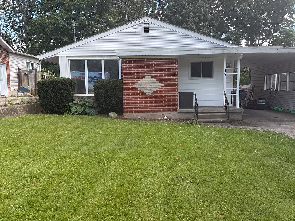 17 Laverne Ave