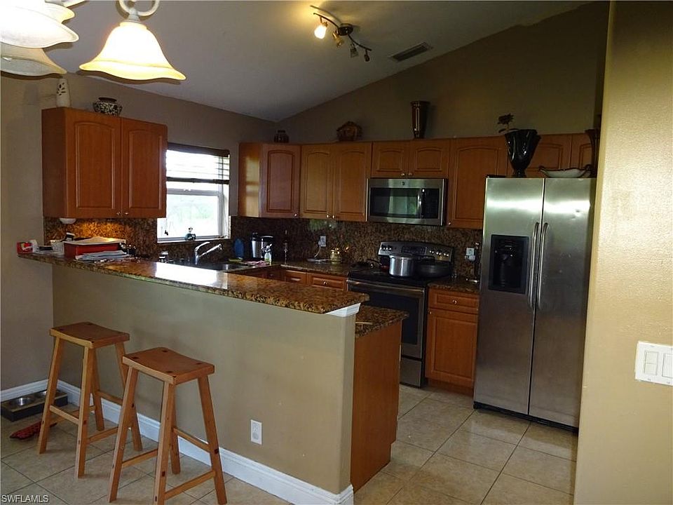 1st image of 3765 72nd Ave NE