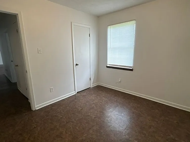 296 Homer Rd — Photo 11