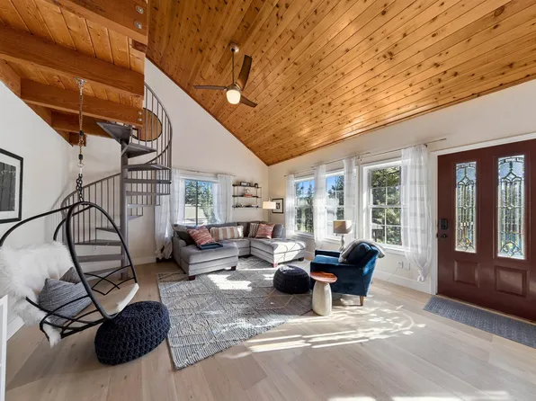 12491 Northwoods Blvd #1, Truckee, CA 96161